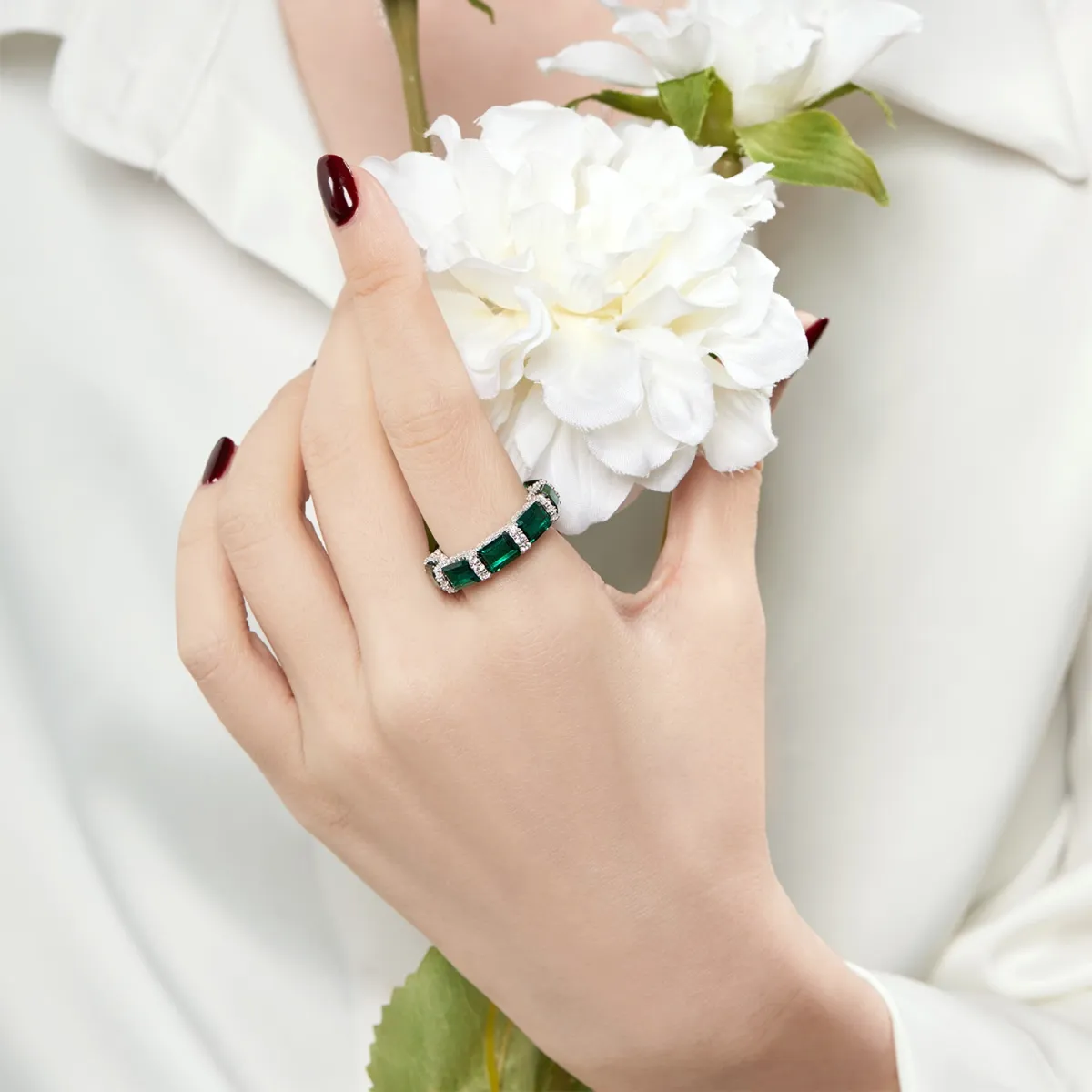 Cubic Zirconia Statement Ring — 925 Sterling Silver, Rhodium Plated