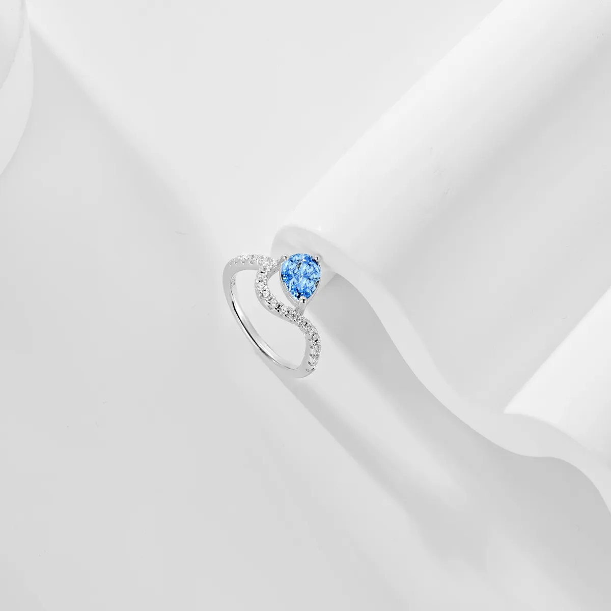 Minimalist Cubic Zirconia Sterling Sier Ring