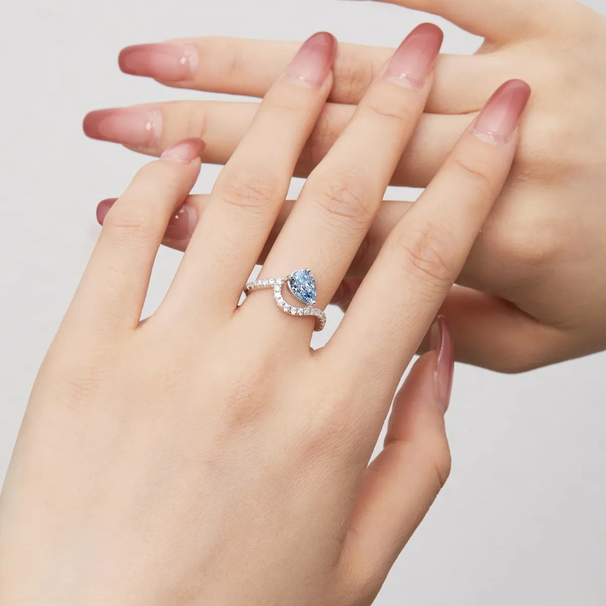 Minimalist Cubic Zirconia Sterling Sier Ring