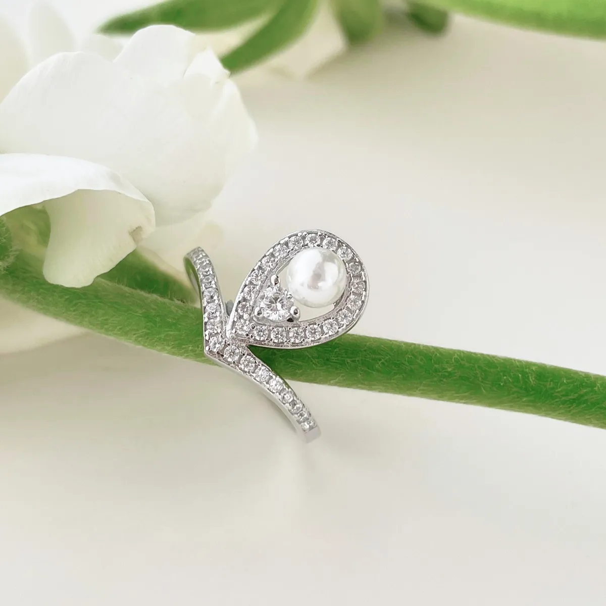 Freshwater Pearl Minimalist Sterling Silver Ring