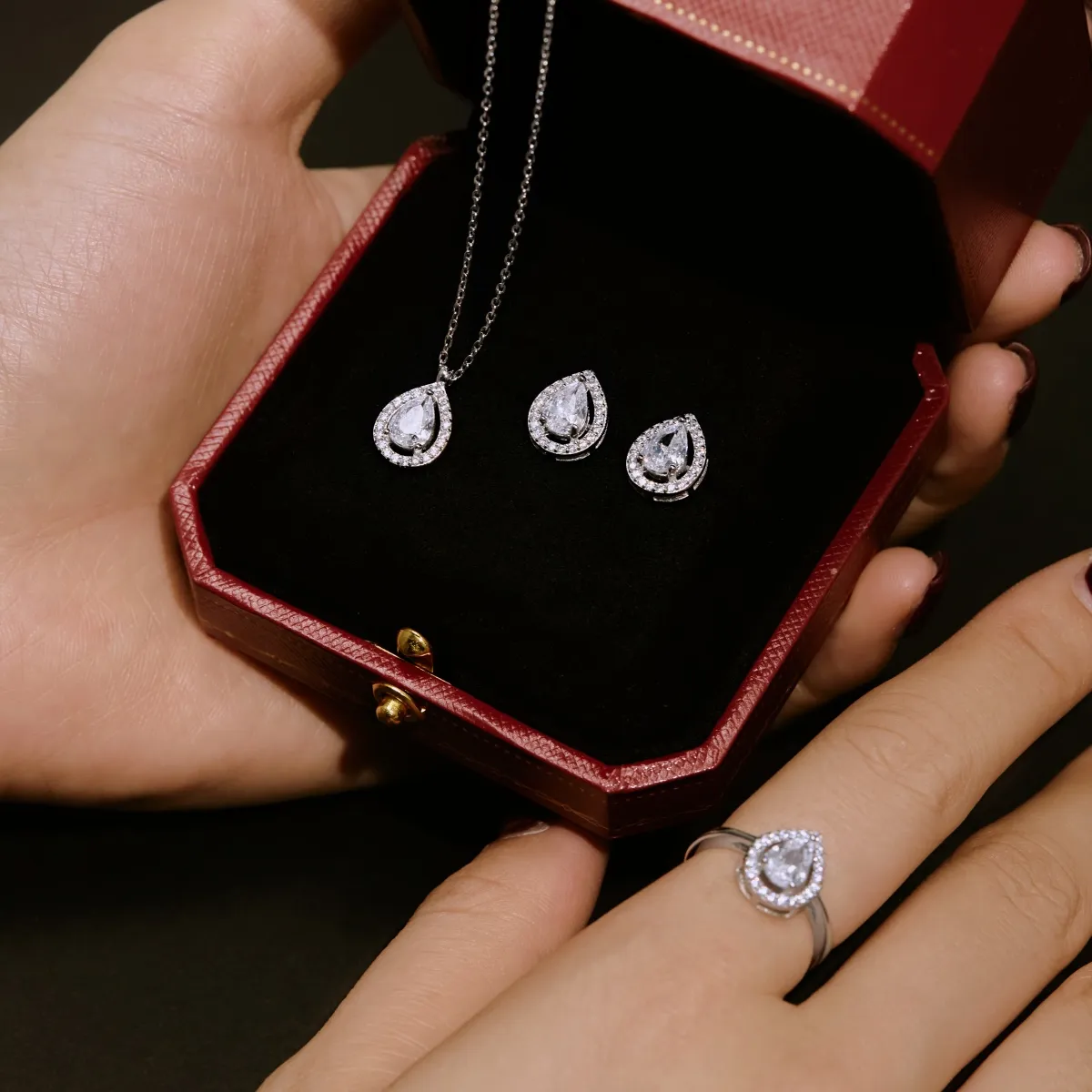 Minimalist Cubic Zirconia Stud Earrings