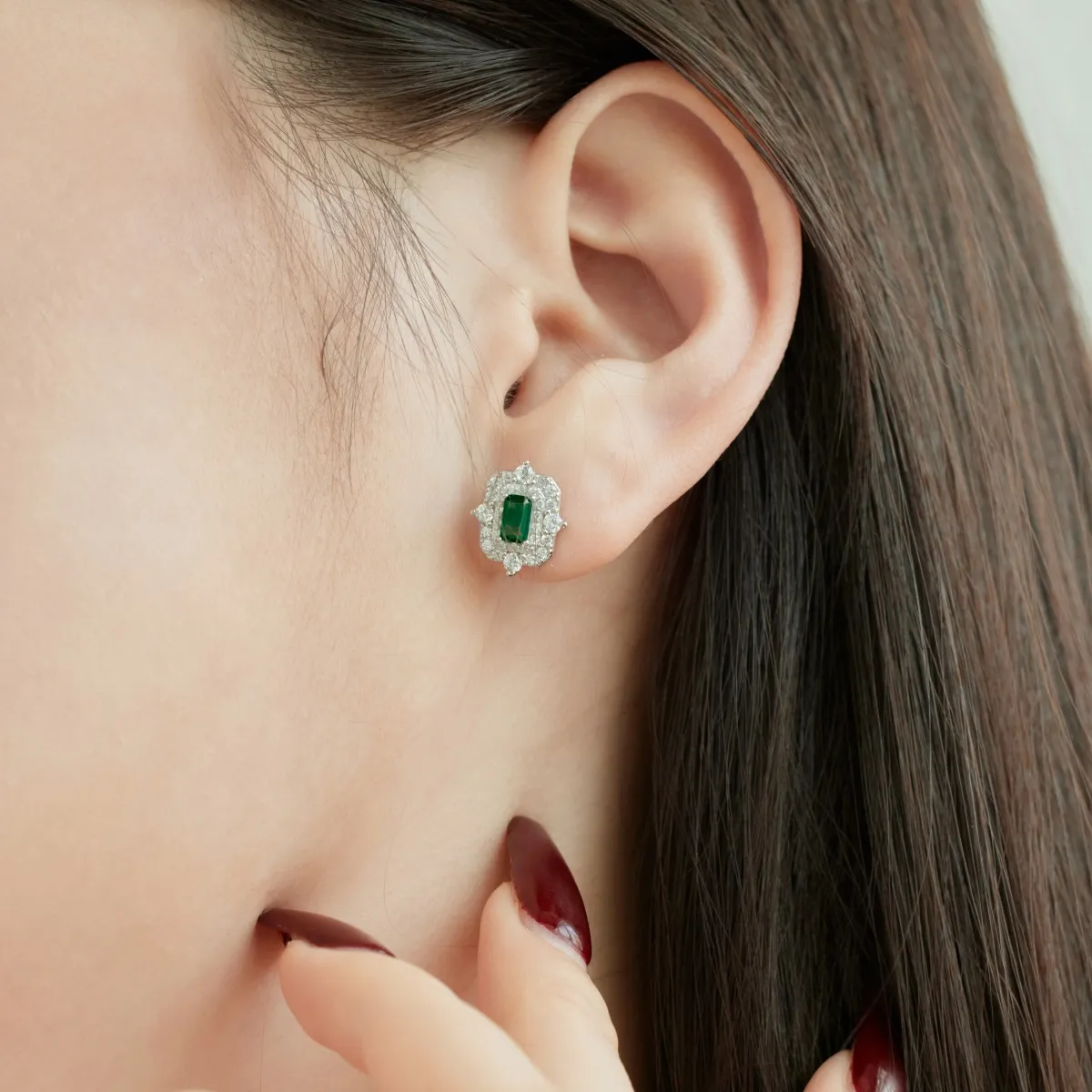 Minimalist Cubic Zirconia Stud Earrings