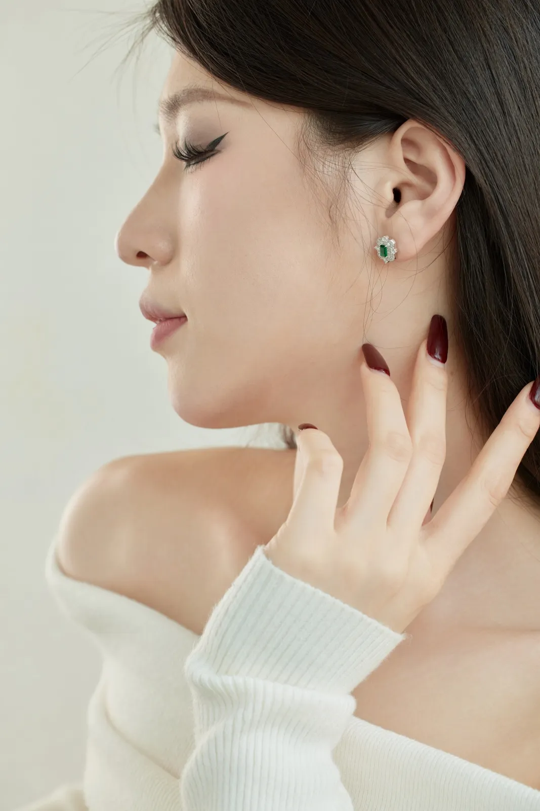 Minimalist Cubic Zirconia Stud Earrings