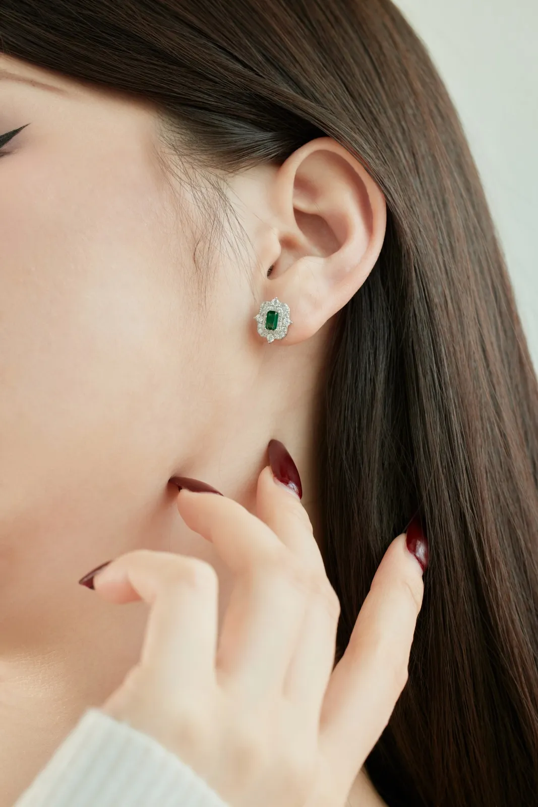 Minimalist Cubic Zirconia Stud Earrings