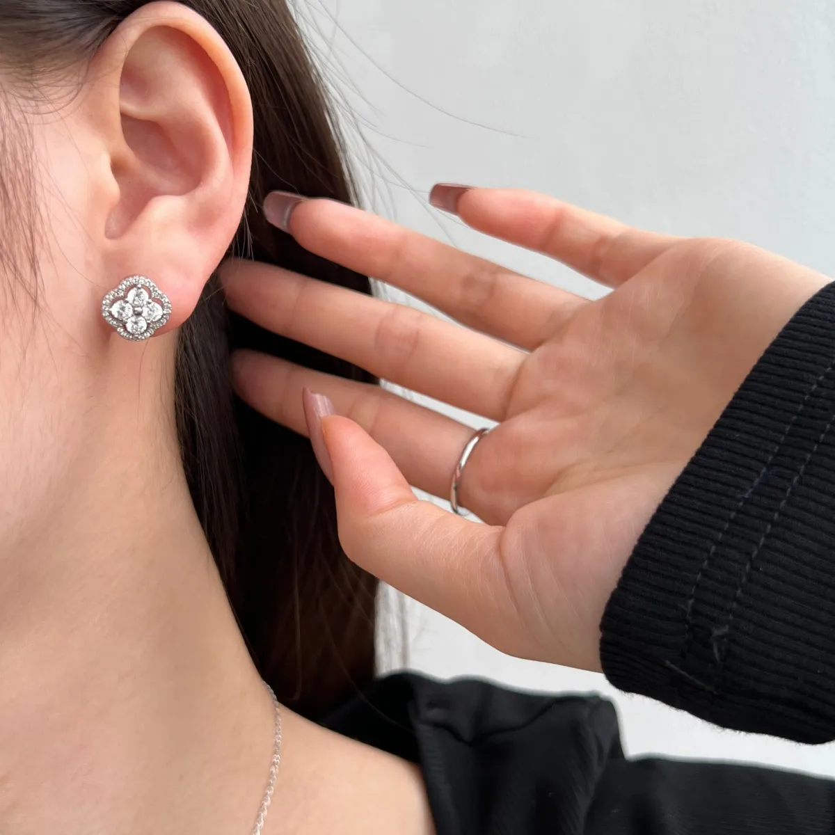 Minimalist Cubic Zirconia Stud Earrings