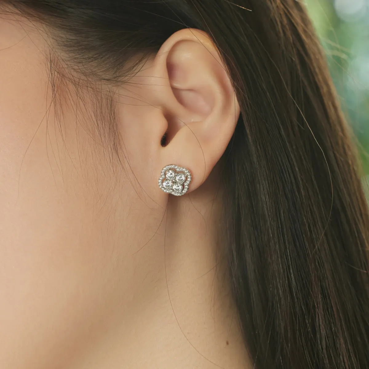 Minimalist Cubic Zirconia Stud Earrings