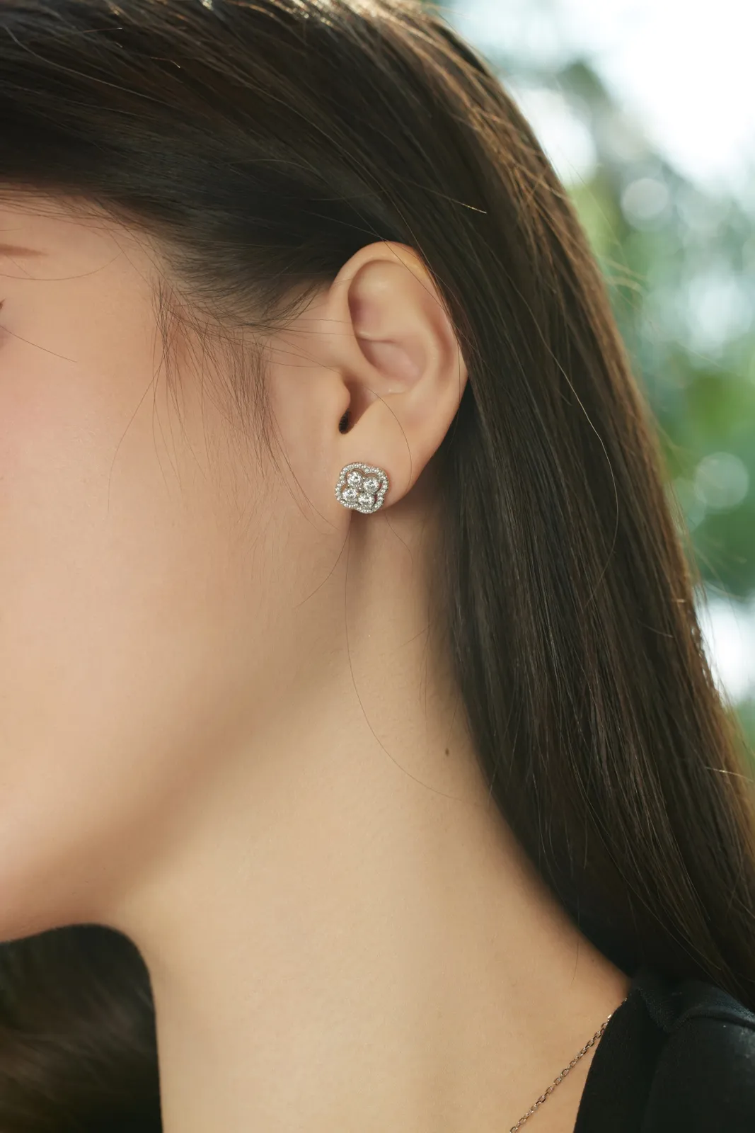 Minimalist Cubic Zirconia Stud Earrings